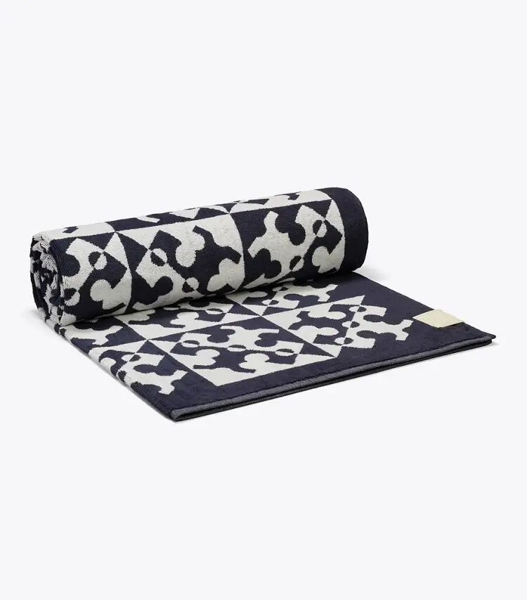 Diagonal T Jacquard Towel - Image 3