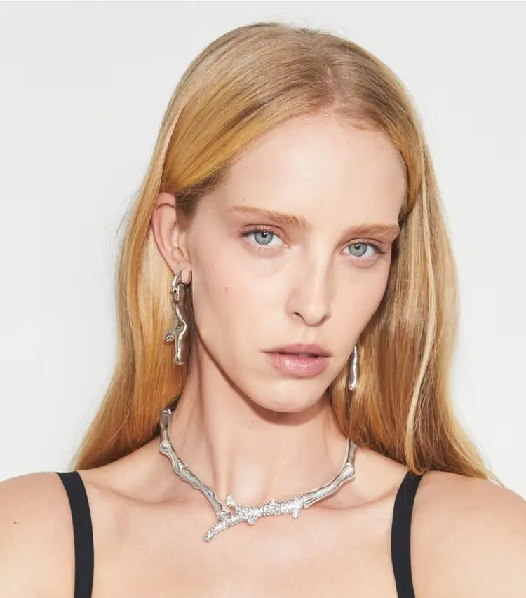 Curiosity Coral Necklace - Image 3