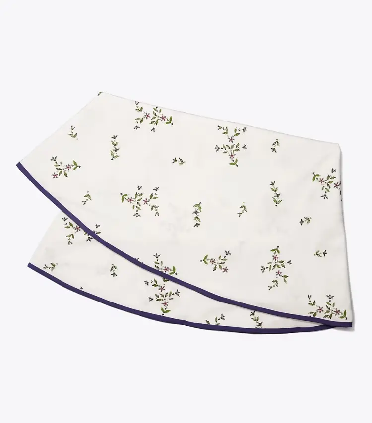 Jolie Fleur Round Tablecloth, 70"