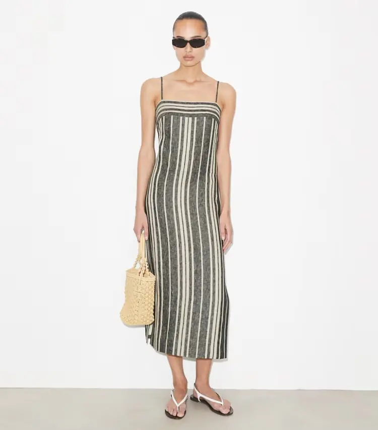 Linen Backless Dress - Image 2
